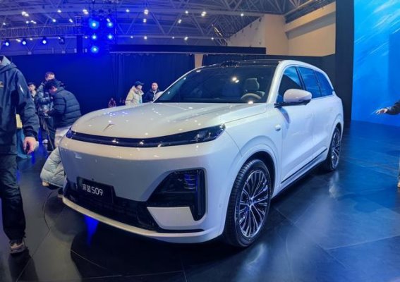 30万级六座SUV选择难题：问界M8、领克900、深蓝S09如何选？