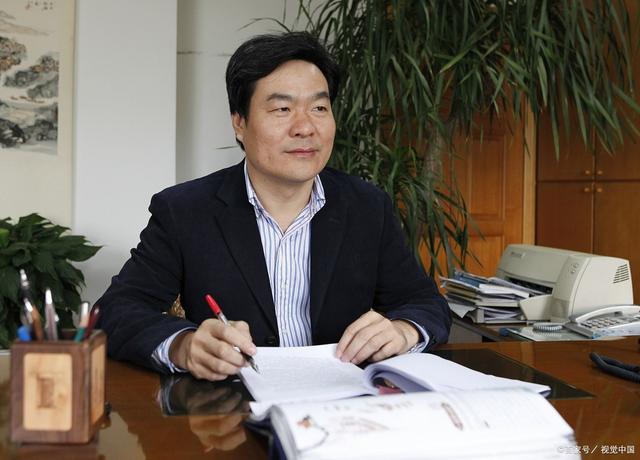 广东一校长被判贪污罪后继续任职8年，两次通过校长考核
