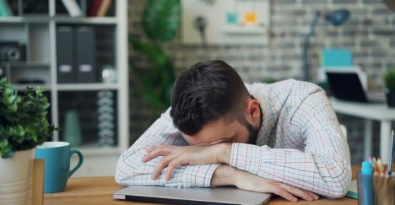睡眠与健康的深度关联：五种睡眠画像的识别与个性化干预