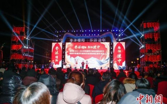 湟中跨年夜：高原古城的温暖与狂欢