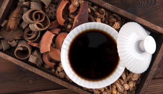 冬季高血压防治指南：10款有效中药茶与生活方式调节