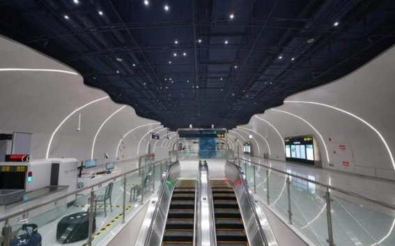 青岛地铁2号线西延段开通，城市交通新篇章