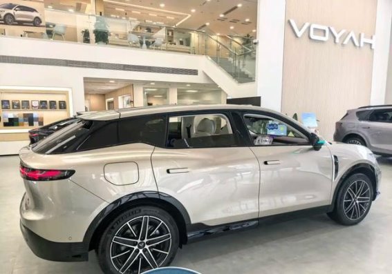 全新岚图知音：从设计到性能的全方位升级