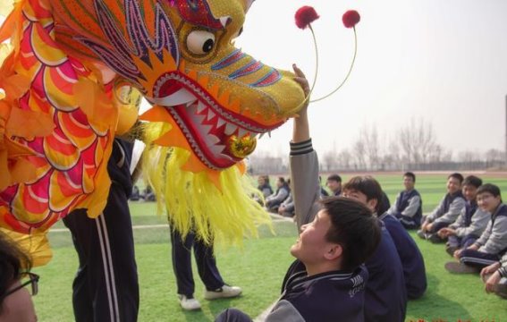 多彩民俗迎接二月二