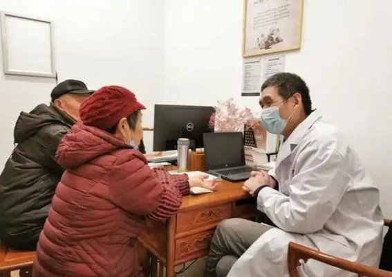 口干、口苦、口臭可能暗示的健康问题，千万别忽视