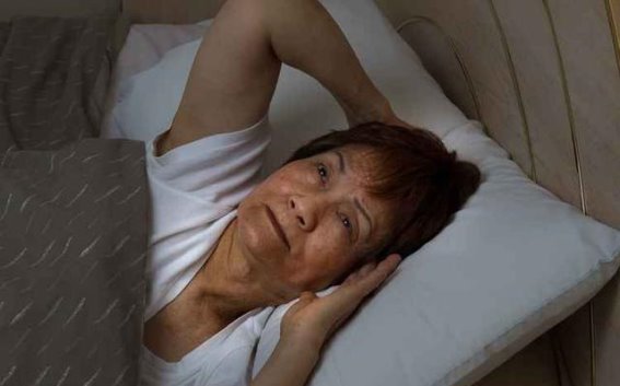 心脏病与睡眠的关系：每晚11点前入睡，死亡风险降低30%