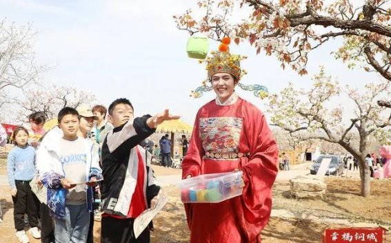 春日梨花盛宴：钢城文化与自然的完美融合