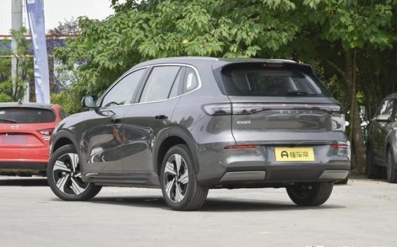 吉利银河E5：智享未来的全能新能源车