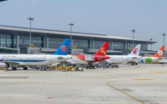 青岛胶东国际机场2025年夏秋航季启航：航线网络再升级，服务体验持续优化