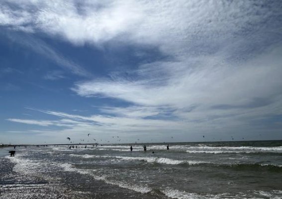 荷兰海牙的意外旅程：从美丽沙滩到文化地标的探索