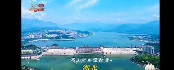 董宇辉眼中的中国之美：每一座城市，一句话的深意