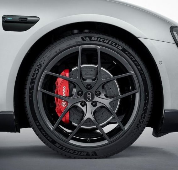 智界R7改款重磅升级，智能驾驶与空间舒适性兼备，销量回暖可期