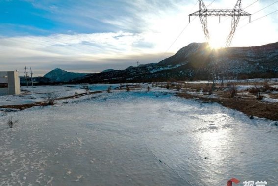 冬日岷江源湿地：雪舞冰河，北国风光