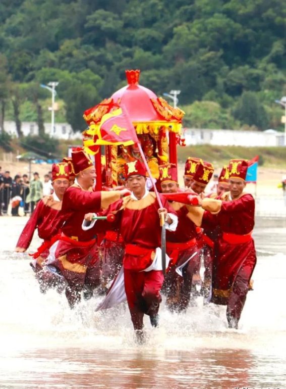四季中国丨谷雨：春已远，夏将至