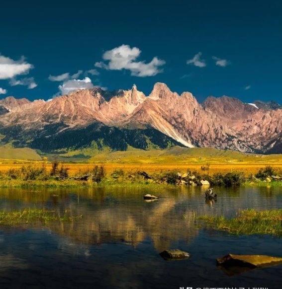 川西大环线：探索最原始的自然与人文之美