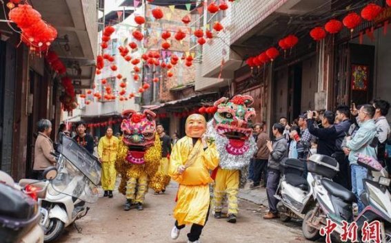 旅游市场下沉，年轻人乐探“宝藏小城”