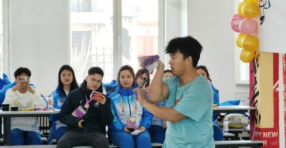 亚冬会的“元宵夜”激情与欢乐