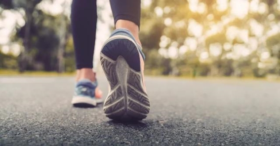 快走：轻松走出健康与长寿