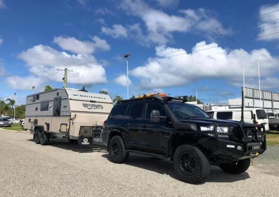 丰田LC200气囊改装：提升负重与舒适性，驾驭更远行程