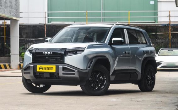 方程豹钛3如何突破重围，成为月销破万的纯电SUV？