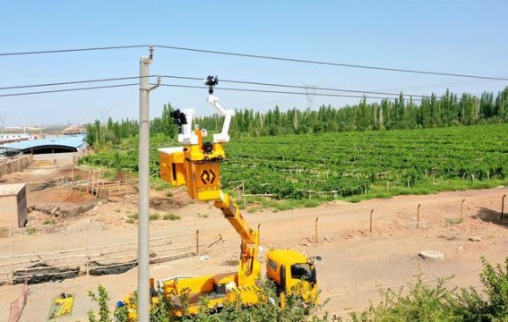 高温下的电力守护：科技为新疆吐鲁番“降温”