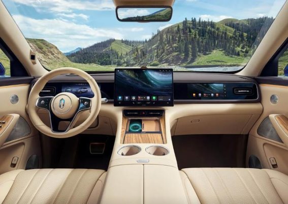 全新问界M7上市首日破纪录，产品实力能否撑起销量？