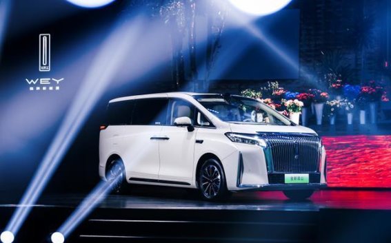 魏牌高山7预售开启：为家庭出行打造的智能座舱