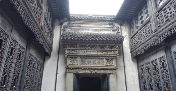 湖州南浔的古韵与现代交织之旅