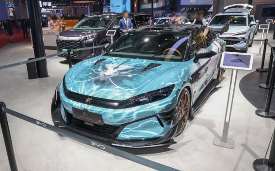 方程豹钛3《黑神话·悟空》联名版实车亮相，展现独特游戏文化魅力