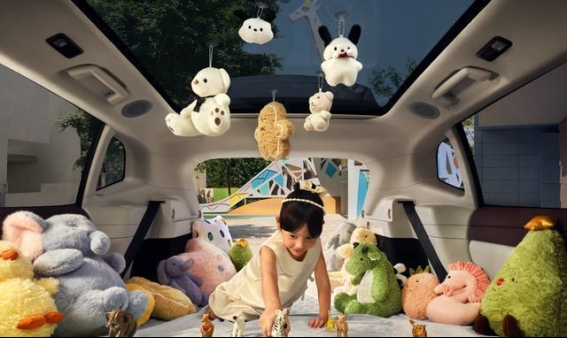 岚图知音：打破20万级纯电SUV局限，智能与豪华并存