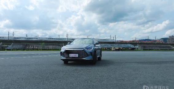 宋PLUS DM-i车主必看！如何通过换胎告别电耗焦虑，提升续航与静音体验