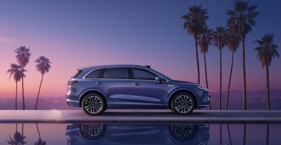 尚界H5陶瓷白亮相 搭载华为乾崑ADS4 纯电与增程双动力即将上市