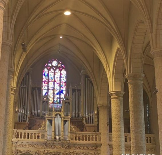 卢森堡圣母教堂：沉静中的庄严与温柔