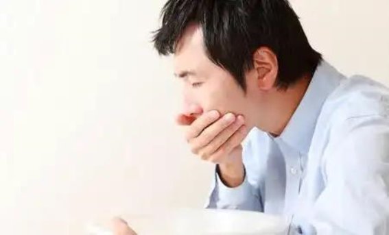 胸口痛可能是癌症的警示