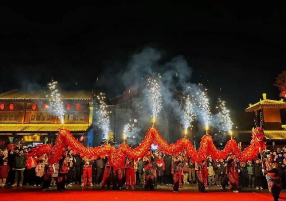 日照春节文旅热潮：民俗与新潮交织，欢庆年味绽放