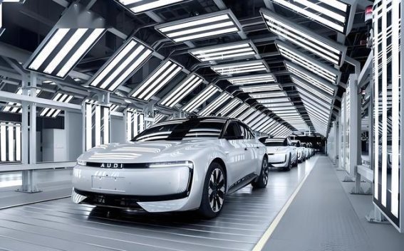 奥迪E5 Sportback正式亮相 掀起豪华电动市场新风潮