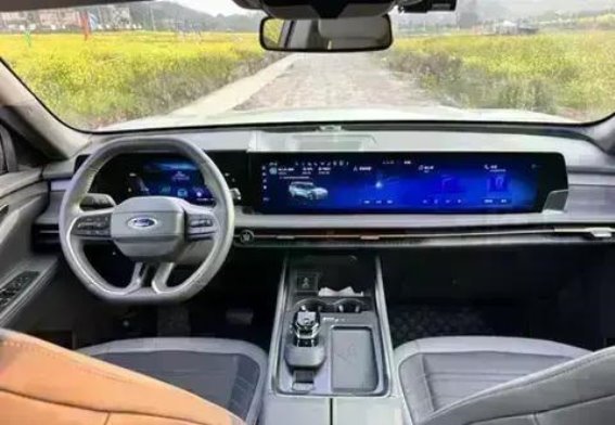 大马力E混动加持，锐界L成家庭大七座SUV首选