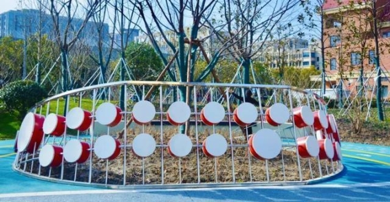 新年开园，华漕镇口袋公园为居民带来绿色新天地