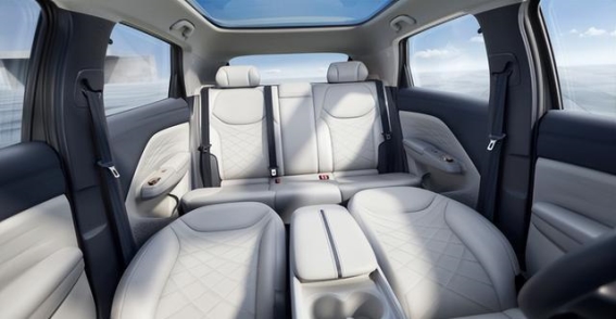 极狐T1实测解析：从空间到智能体验的全面升级