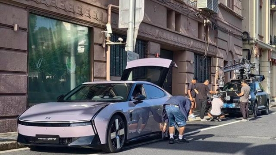 全新一代小鹏P7：创新设计与强劲动力的完美结合