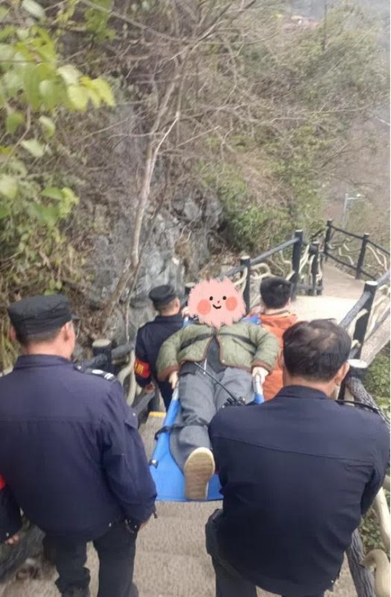 如意峰索道景区温情服务感动游客
