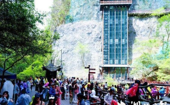 三峡大瀑布清明假期：春意盎然中的奇遇与震撼之旅