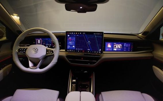 上汽大众：油电双线并行，创新驱动未来发展