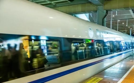 12306新功能“车内换座”：提升旅行体验的新选择