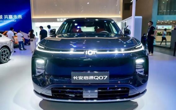 2025年6月第五周插电式混动SUV销量排行榜分析：领先车型竞争激烈，市场格局生变