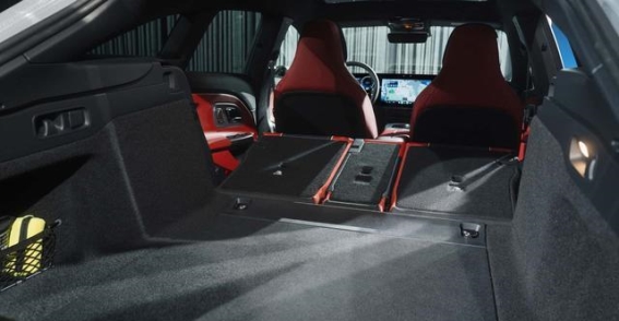 奔驰第三代CLA Shooting Brake再度革新，豪华旅行车的新篇章