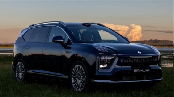 昊铂HL增程版：350km续航解决家庭用车烦恼