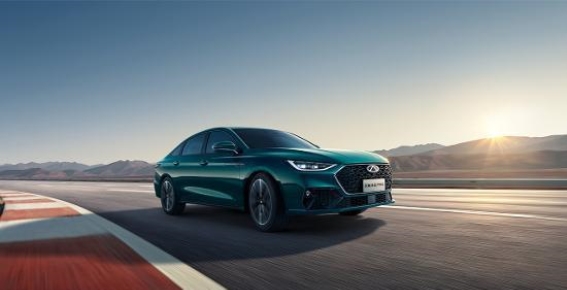 艾瑞泽8 PRO：重新定义家轿性能与豪华