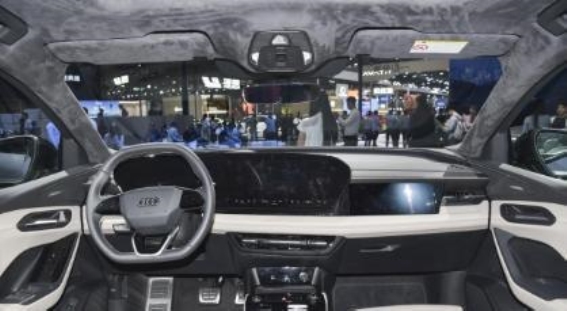 一汽奥迪Q6L e-tron：首款国产PPE平台纯电SUV，全面挑战中型SUV市场