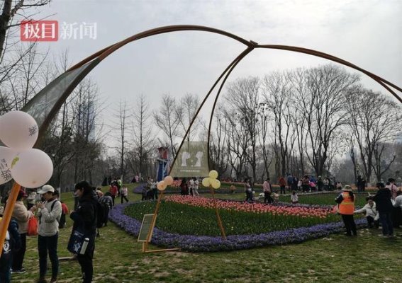 三八节春游高峰，武汉各大景点迎来女性游客热潮